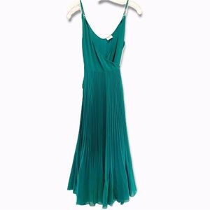 Aritzia Wilfred Beaune Pleated Green Dress